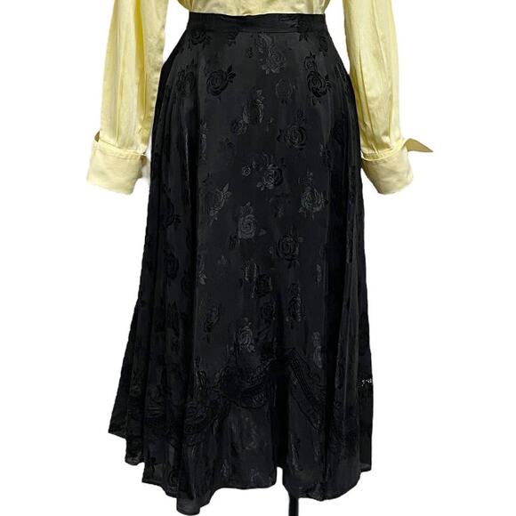 Vintage Dresses & Skirts - Vintage Uluwatu Womens Size S High Waist Black Floral Midi Skirt